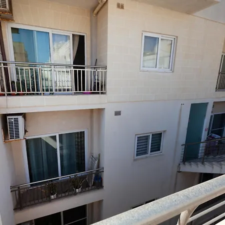 Lovely 2br In St Julians With Private Balcony By 360 Estates