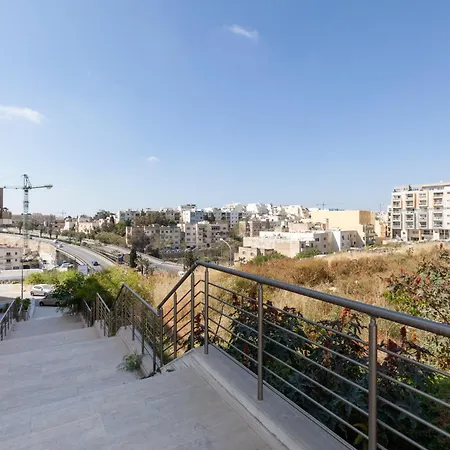 Lovely 2br In St Julians With Private Balcony By 360 Estates Lejlighed
