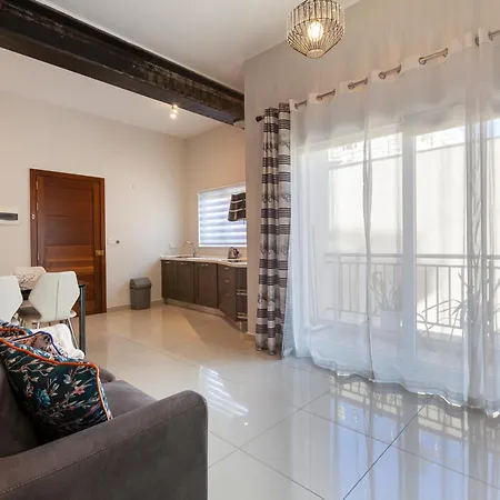 Lovely 2br In St Julians With Private Balcony By 360 Estates Apartament St. Julian's