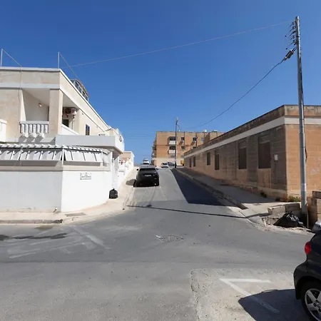 Lovely 2br In St Julians With Private Balcony By 360 Estates